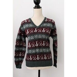 Snowflakes Wool deadstock pullover sweater Small Holiday Winter Cozy